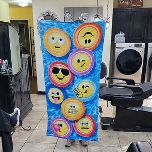 EMOJI BEACH TOWEL